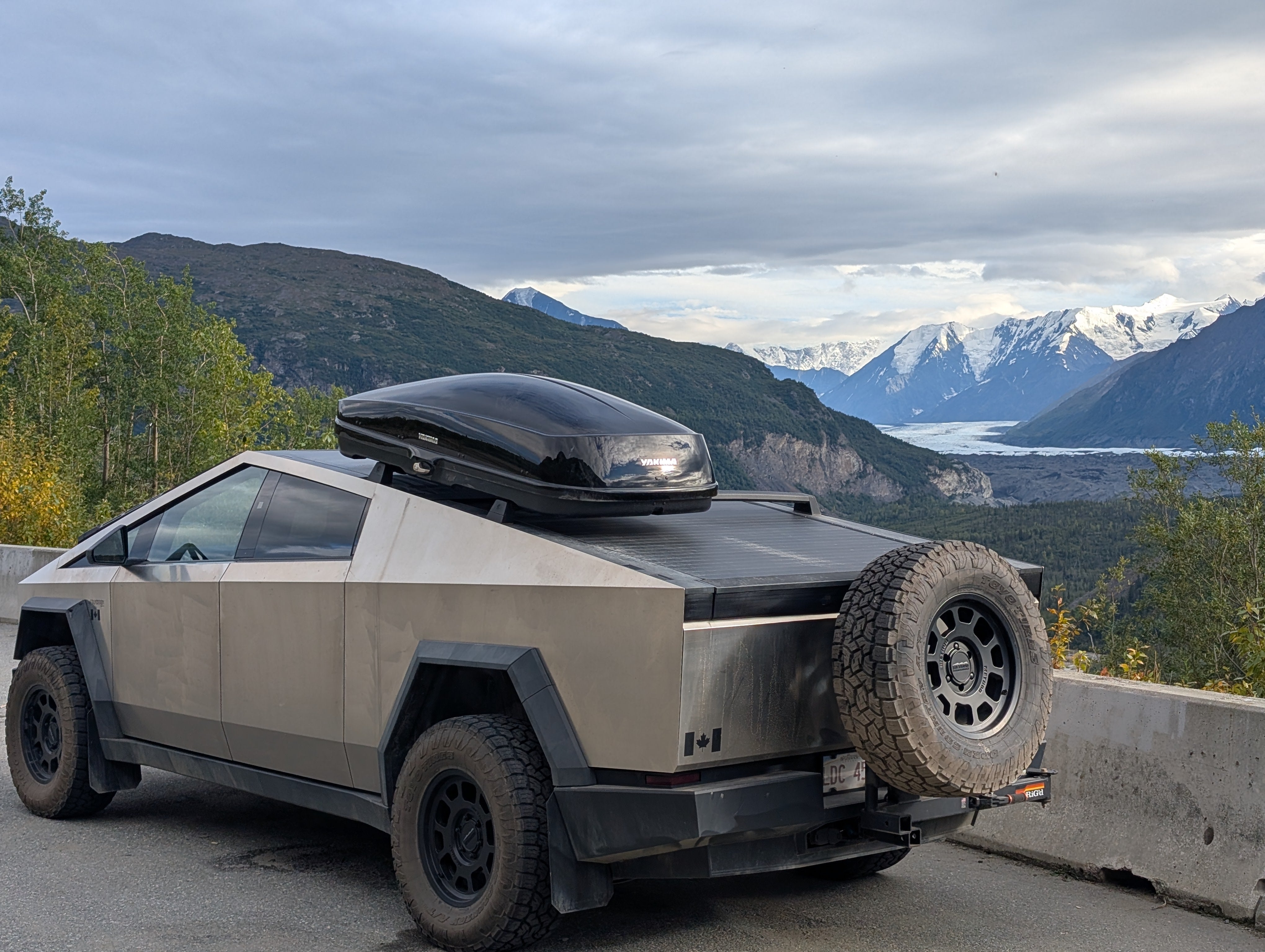 RiG'd CyberSwing™ Spare Tire Hitch Mount