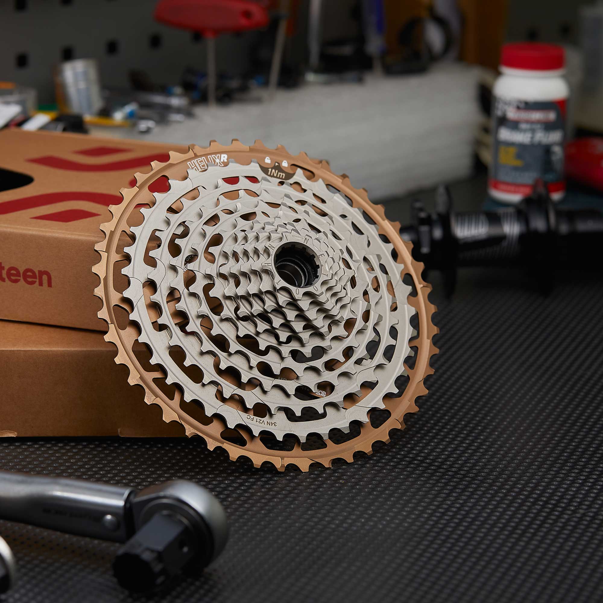 EThirteen Helix Race 11-Speed 9-46T Cassette